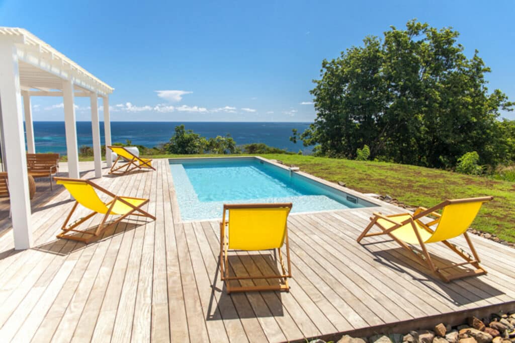 Swimming pool and sea view villa